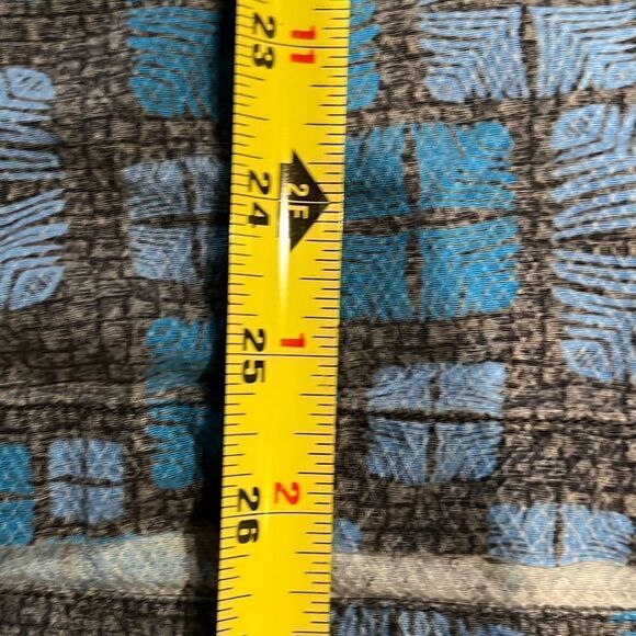 Tommy Bahama SS 100% Silk Button Up Sz. Large - Picture 11 of 11